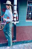 Featured on The Popped Collar!!  
In true Lulus fashion, they knocked this outta the park again!  BEAUTIFUL clutch. That POP of color your outfit needs. XO
www.thepoppedcollar.com - Amber R.