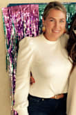Love the sleeves! I wish it was a little bit longer to tuck in, but it's very cute! - Jessica L.