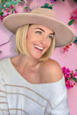 Love love love this hat! Fits a tad big and I have a big 7 1/2 head but, I wouldn't change it.
It easily compares to my $135 hat. xoxo - Jennifer O.