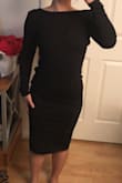 I like this dress so much.
It's make me looks skinnier than normal haha - Giao K.