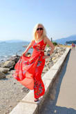 This dress is absolutely spectacular!
The colors are so beautiful and I feel  happy to wear it! 
High quality and true to the size. 
Thank you Lulus for another spectacular dress! 
I love it! - Anna S.